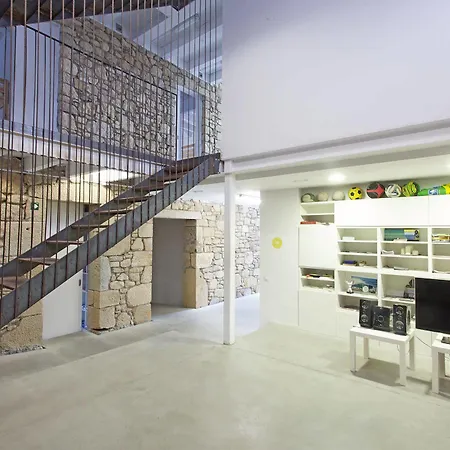 Hostal The Camp Doninos *