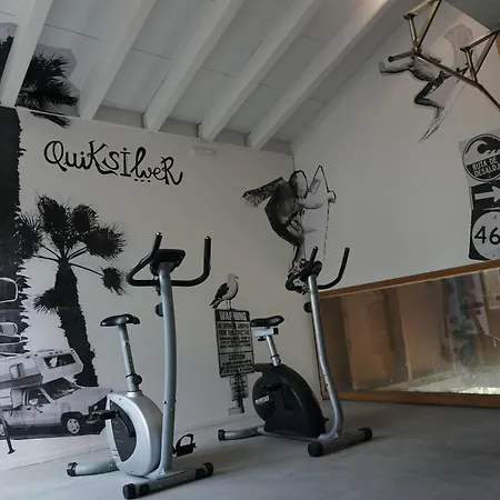 Hostal The Camp Doninos *