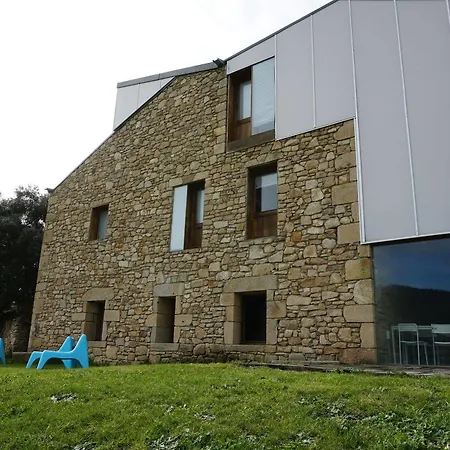 Hostel The Camp Doninos