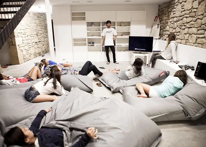 The Camp Doninos 호스텔 *