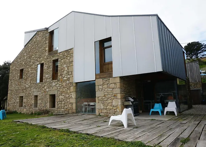 호스텔 The Camp Doninos *